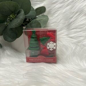 New- Festive Wine Stopper and Charms Set